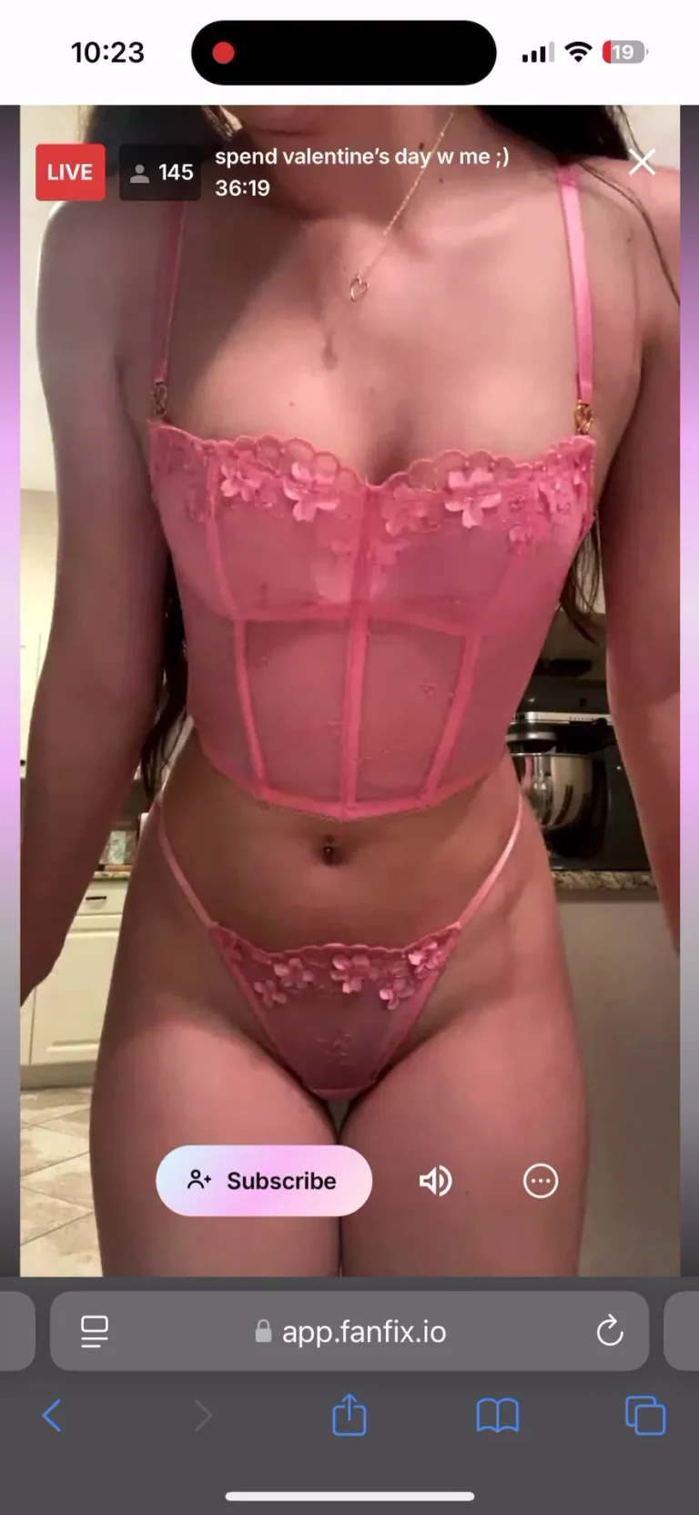 Avaryana Rose bouncing her tits